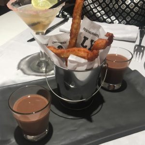 CASTILLA Y LEON Avila - CHOCOLATE CON CHURROS - Luis Miguel Macias (Rte Ly.2)