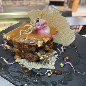 COMUNIDAD DE MADRID - FOCACCIA DE GARBANZOS OREJA Y BRAVA DE ALUBIAS - Chema de Isidro (La Raspa VK) 1